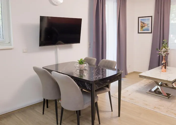 K22 Luxury Апарт-готель 4*